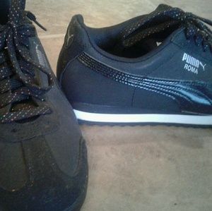 Puma Sneakers